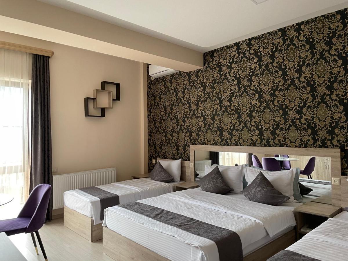 Kamar Hotel Idzsevan Kültér fotó
