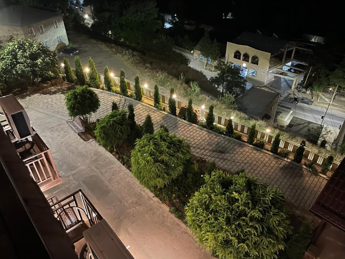 Kamar Hotel Idzsevan Kültér fotó