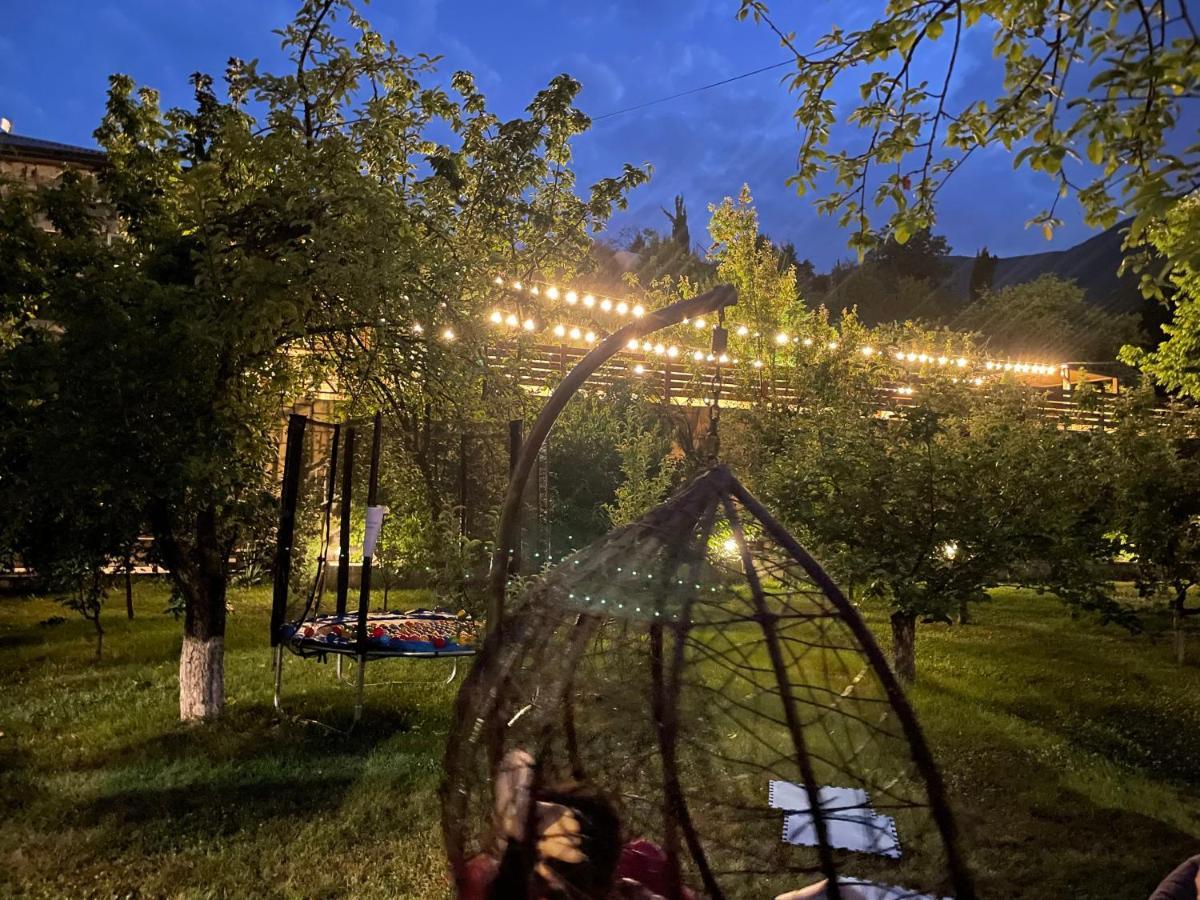 Kamar Hotel Idzsevan Kültér fotó